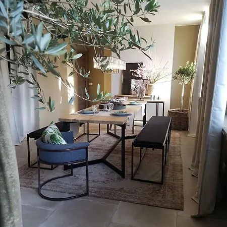 Your Secret Place To - Therme