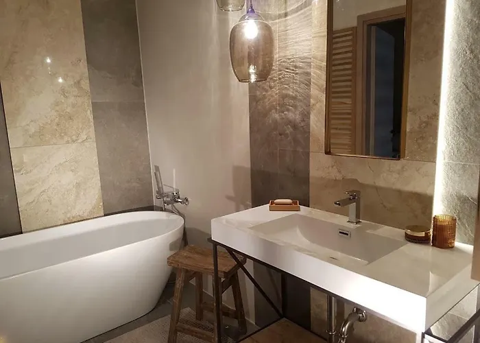 Your Secret Place To - Therme